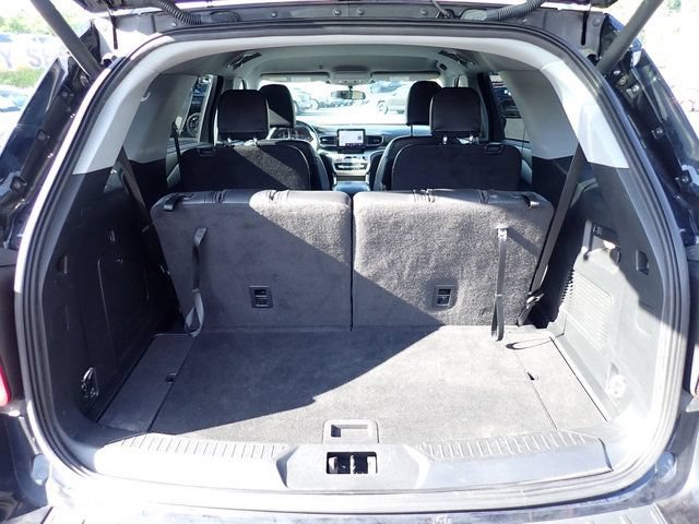 Certified 2023 Ford Explorer XLT w/ Equipment Group 202A AWD/4WD image 7