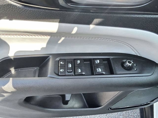 Used 2026 Jeep Compass Limited AWD/4WD image 22