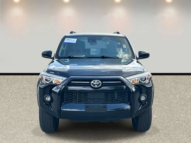 Used 2021 Toyota 4Runner SR5 AWD/4WD image 2