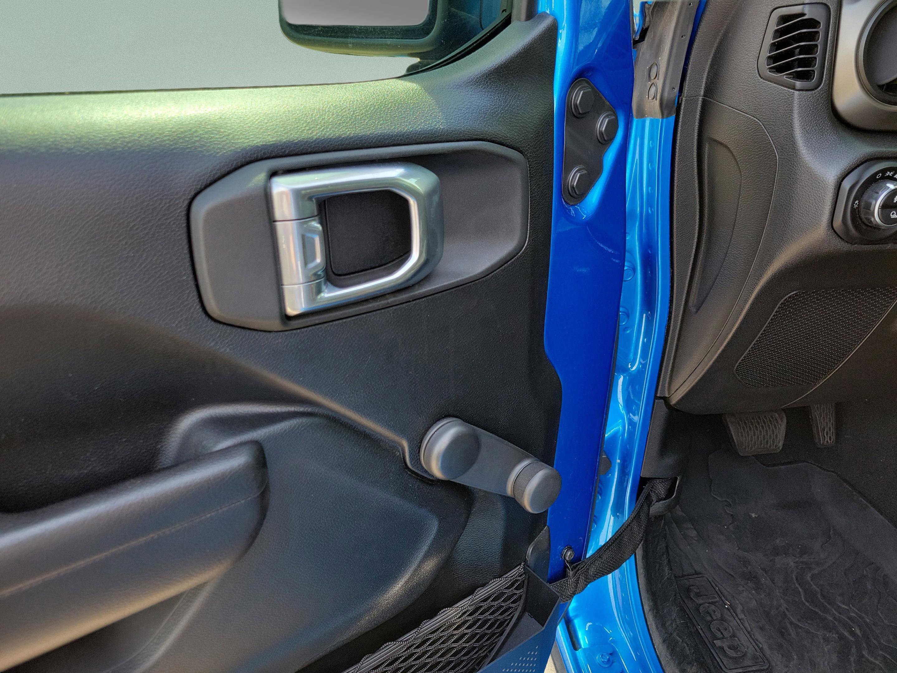 Used 2021 Jeep Gladiator Sport image 7