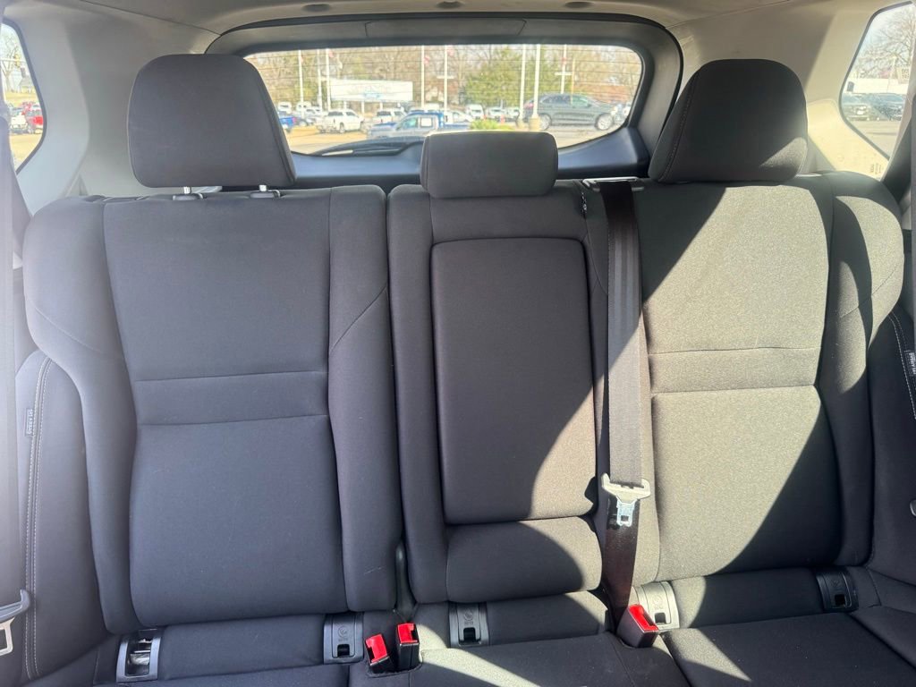 Used 2023 Nissan Rogue S image 9