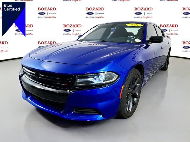 Used 2021 Dodge Charger SXT w/ Blacktop Package