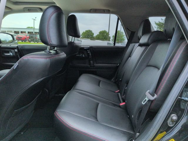 Used 2019 Toyota 4Runner TRD Off-Road Premium AWD/4WD image 16