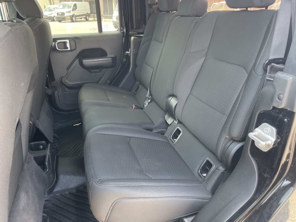 Used 2022 Jeep Gladiator Sport AWD/4WD image 20