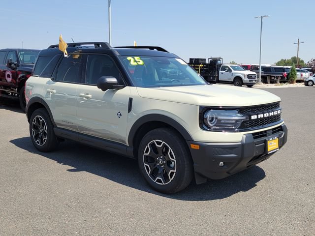 Certified 2025 Ford Bronco Sport Outer Banks w/ Outer Banks Tech Package+ AWD/4WD image 4