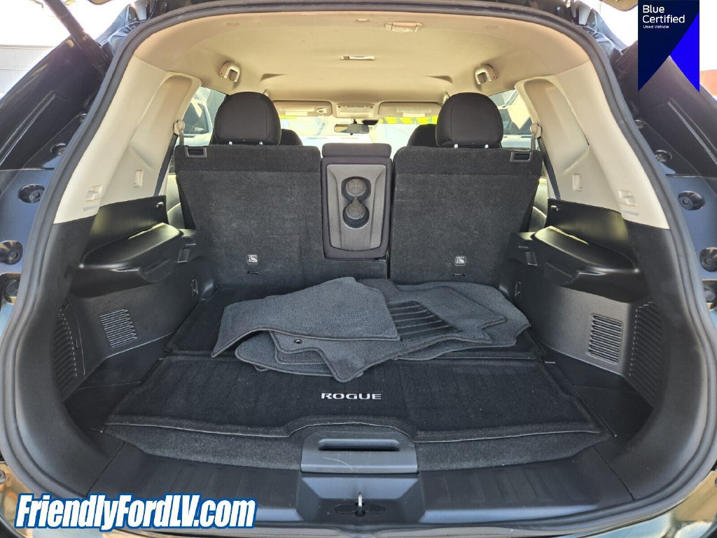 Used 2019 Nissan Rogue SV FWD image 17