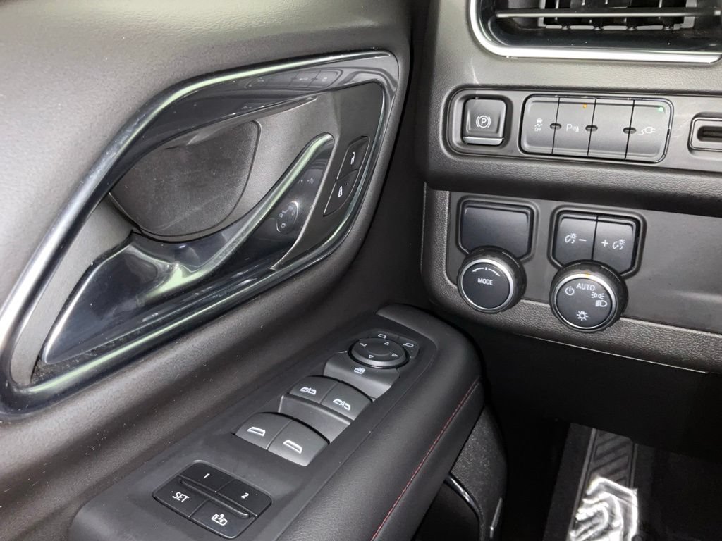 Used 2021 Chevrolet Suburban RST RWD image 22