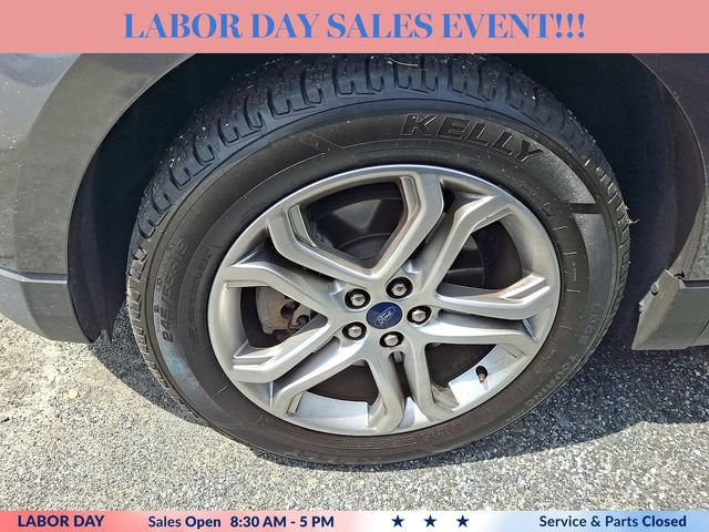 Certified 2017 Ford Edge Titanium w/ Equipment Group 301A AWD/4WD image 4