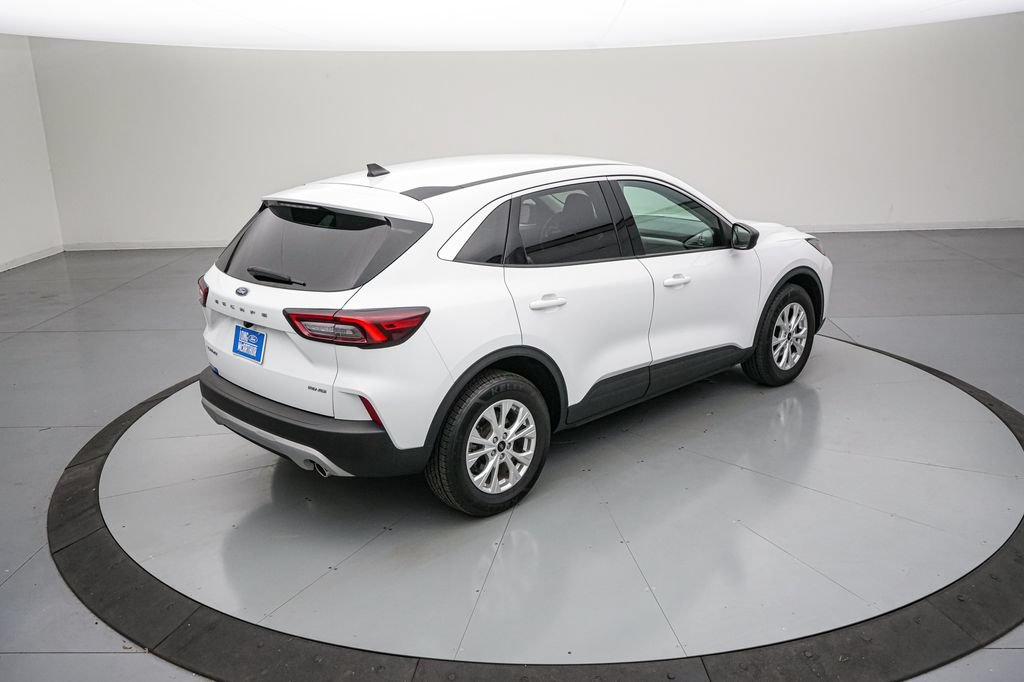 Certified 2023 Ford Escape Active AWD/4WD image 4