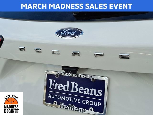 Certified 2022 Ford Escape Titanium w/ Class II Trailer Tow Package image 31