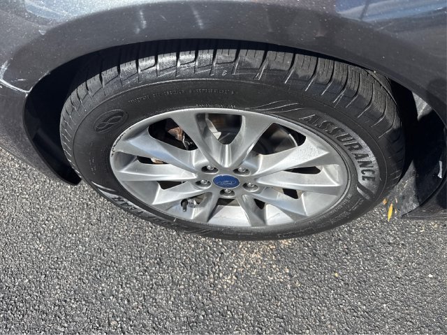 Certified 2017 Ford Fusion SE FWD image 19