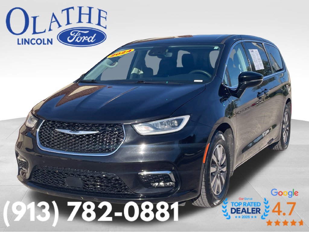 Used 2024 Chrysler Pacifica Limited FWD 360° Tour