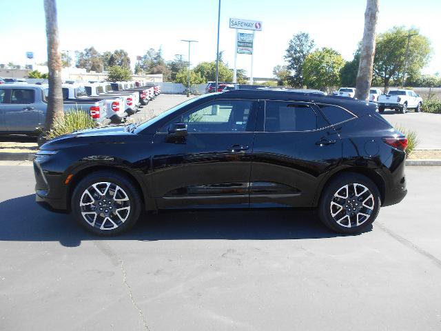 Used 2024 Chevrolet Blazer RS w/ Enhanced Convenience Package AWD/4WD image 2