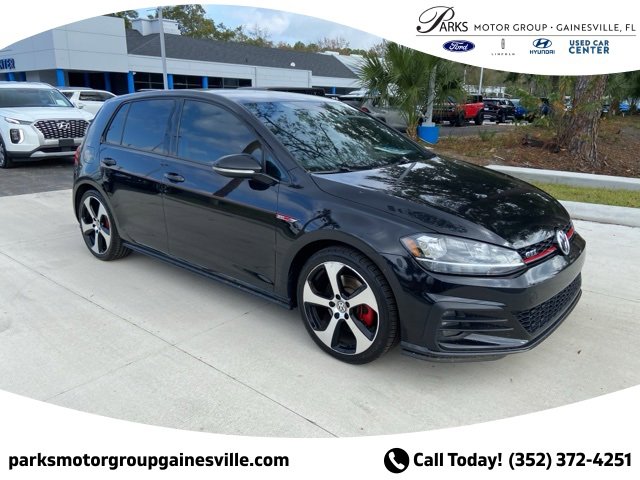 Used 2018 Volkswagen Golf 4-Door image 1