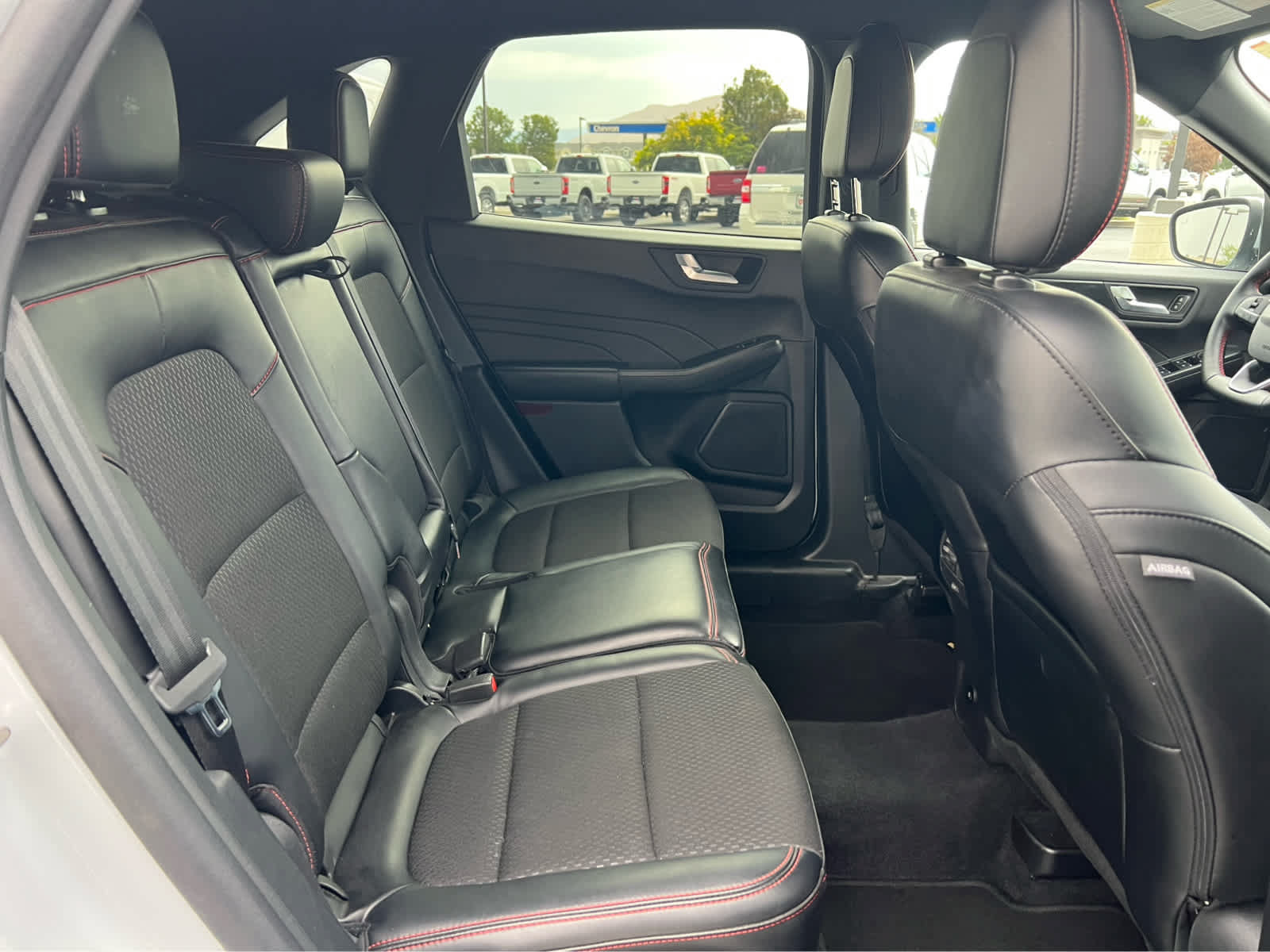 Certified 2025 Ford Escape ST-Line Select AWD/4WD image 25