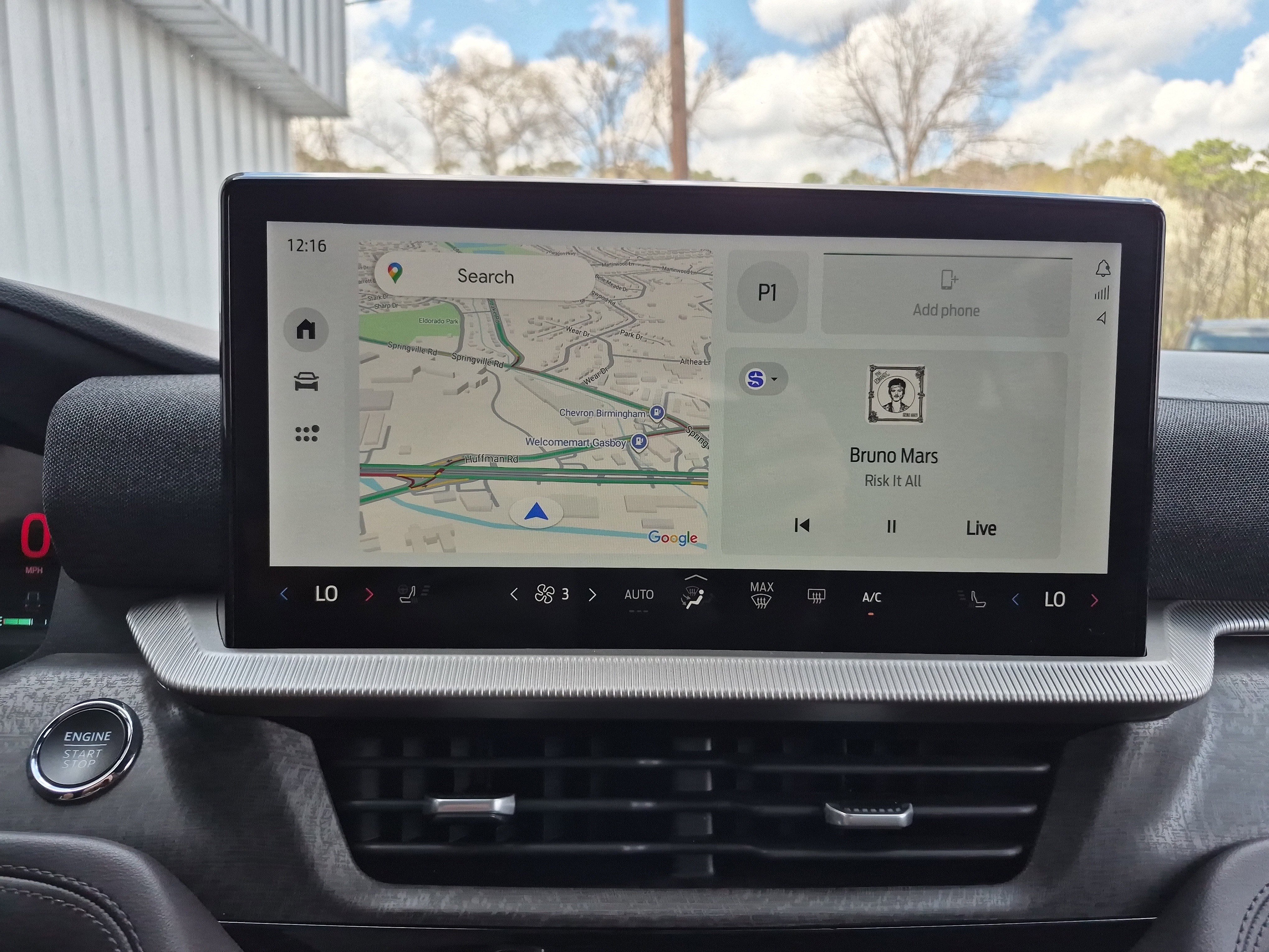 Certified 2025 Ford Explorer Platinum image 34