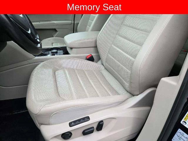 Used 2018 Volkswagen Atlas SEL Premium AWD/4WD image 28