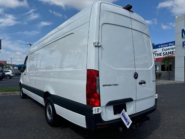 Used 2024 Mercedes-Benz Sprinter 2500 image 3
