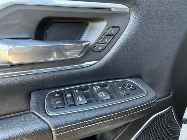 Used 2020 RAM 1500 Laramie RWD image 14