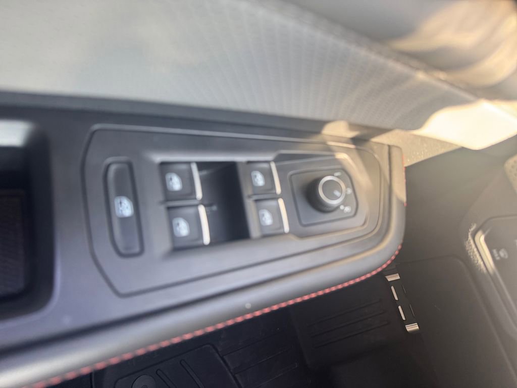 Used 2024 Volkswagen Atlas Peak Edition SEL image 23