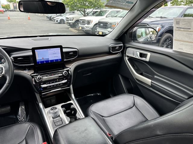 Certified 2021 Ford Explorer Limited w/ Equipment Group 301A AWD/4WD image 17