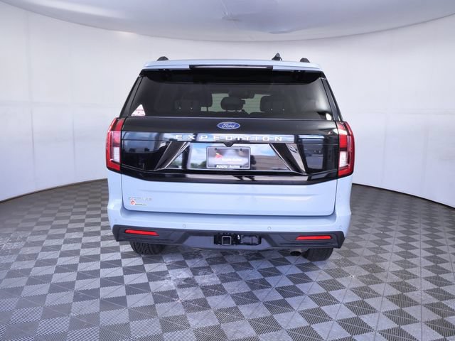 Certified 2025 Ford Expedition Active AWD/4WD image 7
