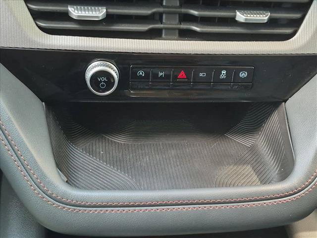 Certified 2025 Ford Explorer Active RWD image 15
