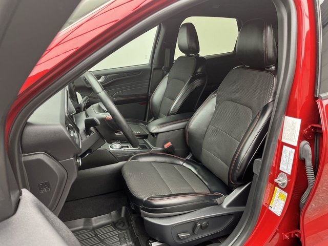 Certified 2024 Ford Escape ST-Line w/ Tech Pack #1 AWD/4WD image 10