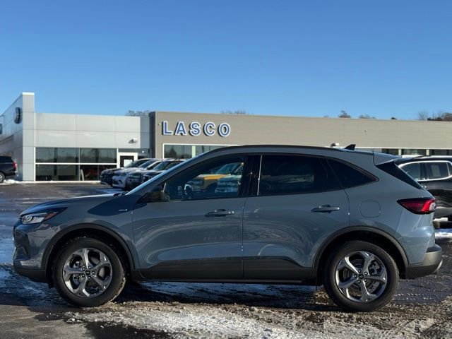Certified 2025 Ford Escape ST-Line w/ Tech Pack #1 image 39