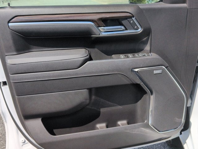 Used 2025 Chevrolet Silverado 1500 LT Trail Boss w/ Convenience Package II AWD/4WD image 13
