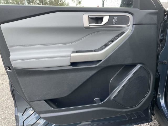 Certified 2023 Ford Explorer XLT w/ Equipment Group 202A image 17