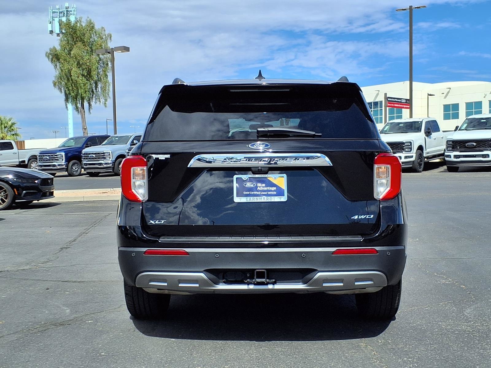 Certified 2024 Ford Explorer XLT w/ Equipment Group 202A AWD/4WD image 5