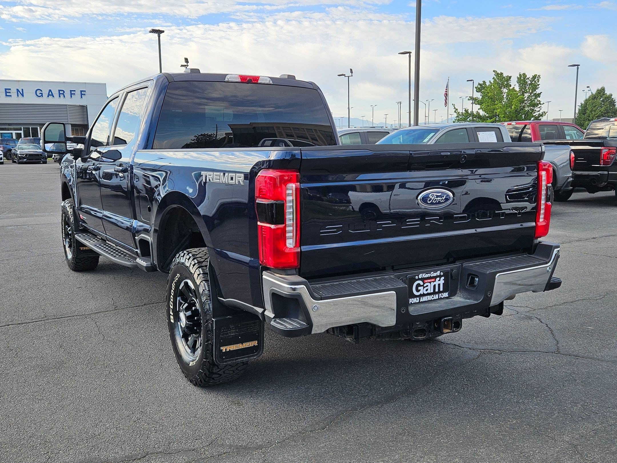Certified 2025 Ford F350 Lariat w/ Tremor Off-Road Package AWD/4WD image 9