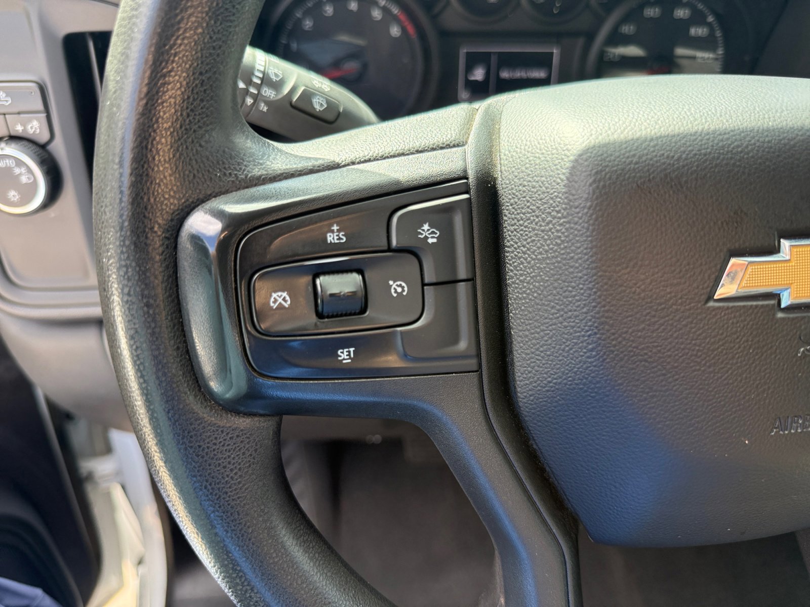 Used 2023 Chevrolet Silverado 1500 Custom image 20