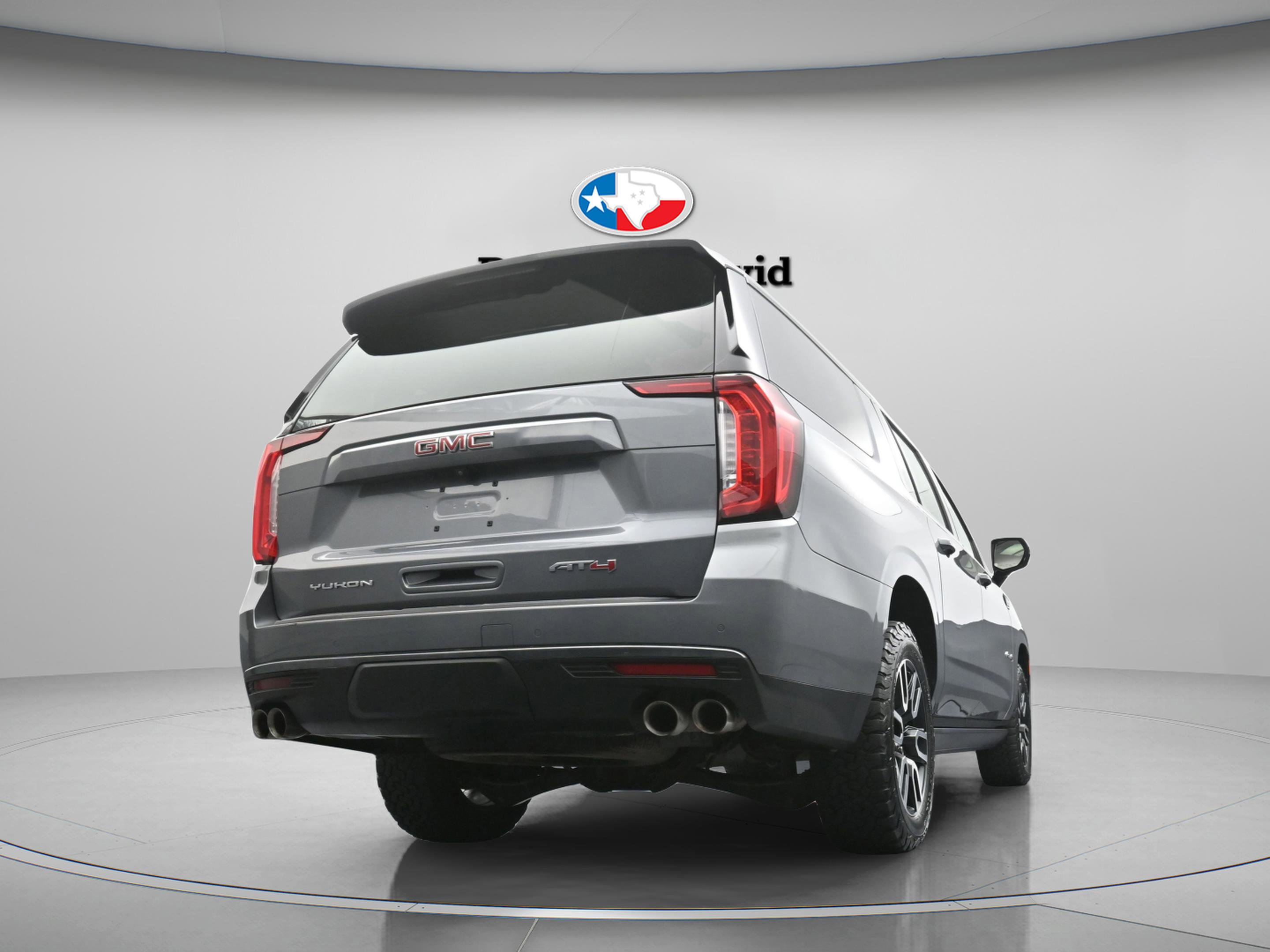 Used 2022 GMC Yukon XL AT4 image 17
