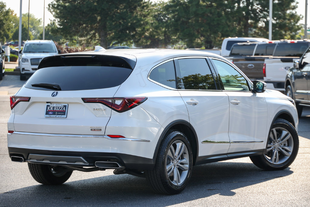 Used 2025 Acura MDX SH-AWD image 3