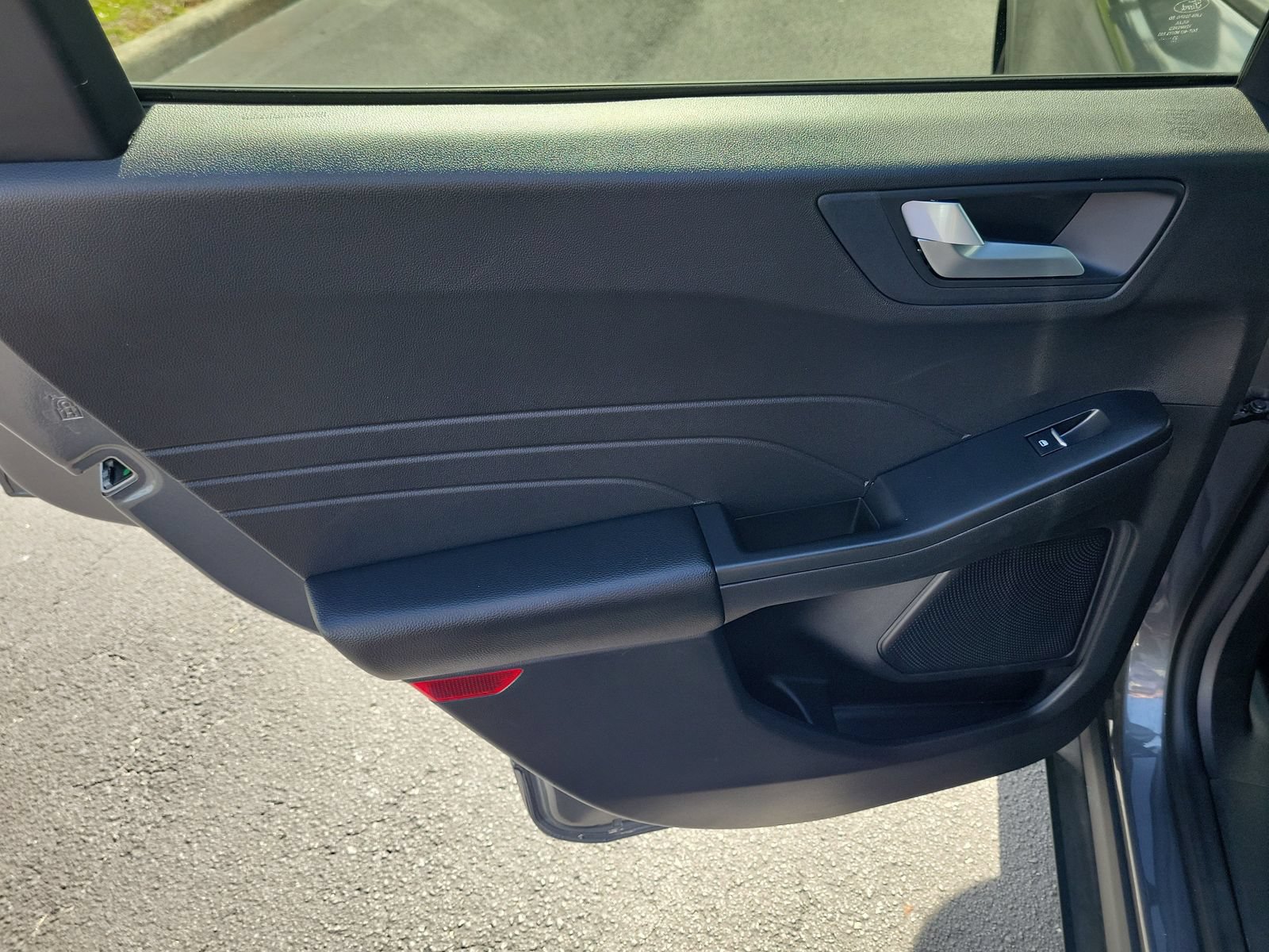 Certified 2023 Ford Escape ST-Line w/ Tech Pack #1 FWD image 9