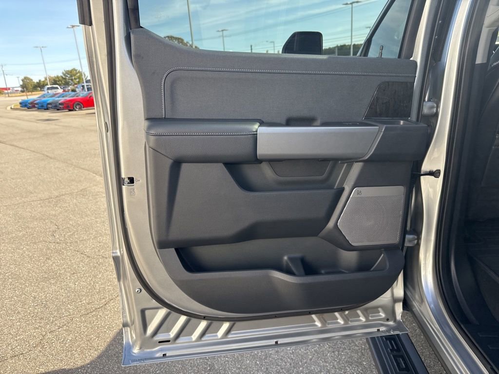 Certified 2024 Ford F250 Lariat w/ Black Appearance Package image 16