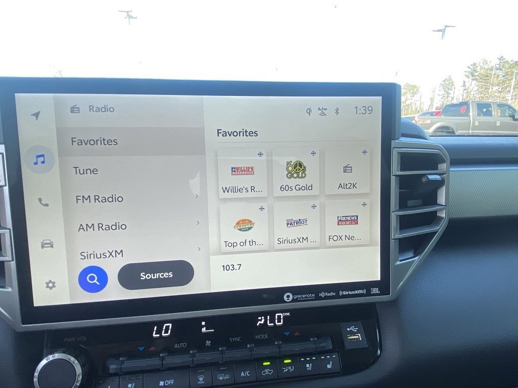 Used 2024 Toyota Tundra Limited image 14