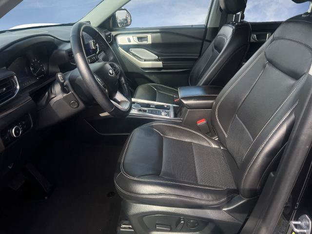 Certified 2023 Ford Explorer Limited w/ Limited Technology Package AWD/4WD image 10