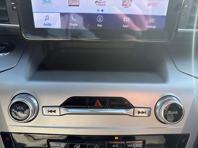 Certified 2022 Ford Explorer XLT w/ Equipment Group 202A image 33