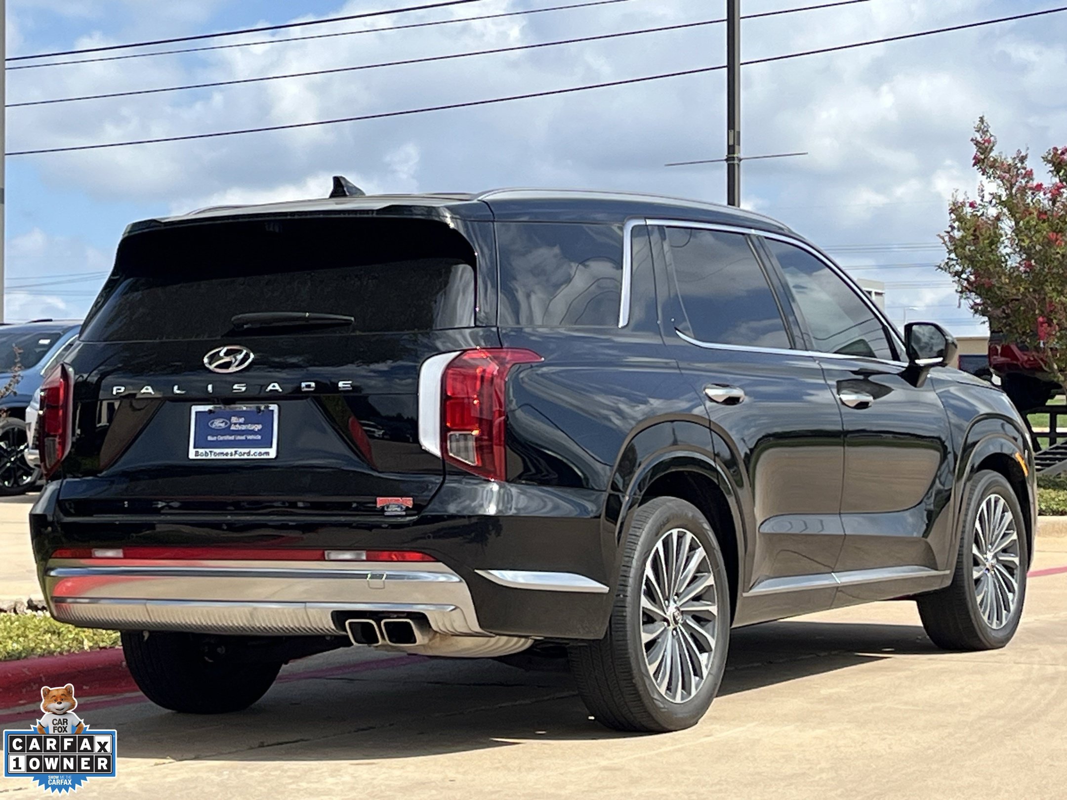 Used 2024 Hyundai Palisade Calligraphy FWD image 4