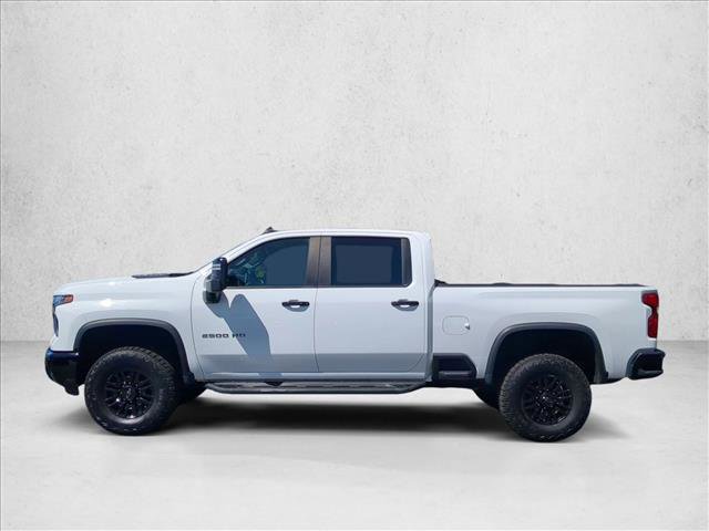 Used 2024 Chevrolet Silverado 2500 ZR2 w/ Technology Package image 9