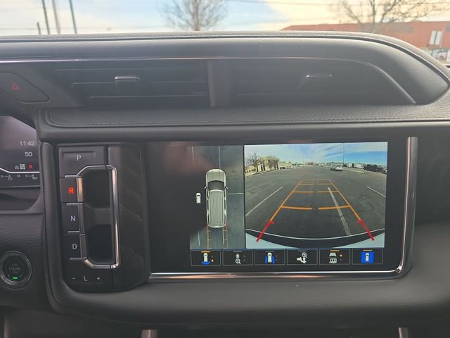 Used 2023 GMC Yukon Denali image 18