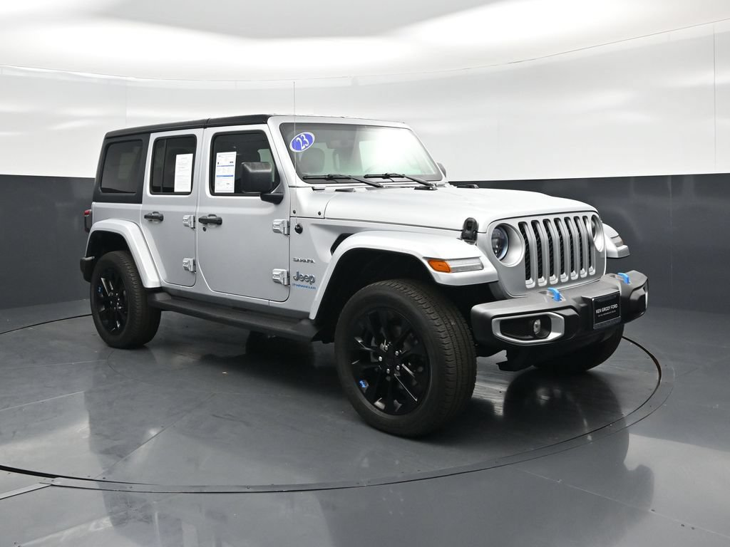 Used 2023 Jeep Wrangler Unlimited Sahara w/ Cold Weather Group AWD/4WD image 55