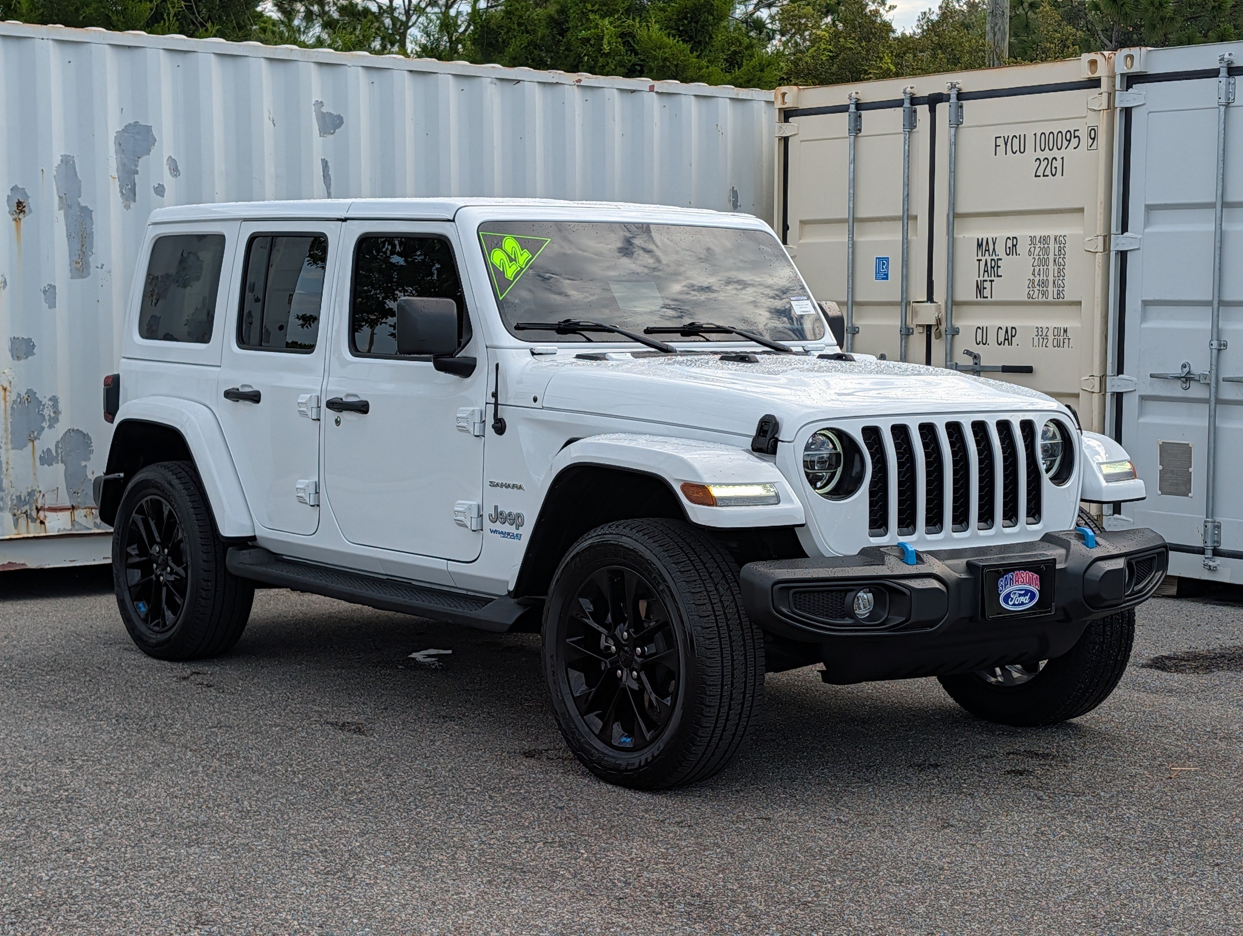 Used 2022 Jeep Wrangler Unlimited Sahara w/ Cold Weather Group AWD/4WD video 3
