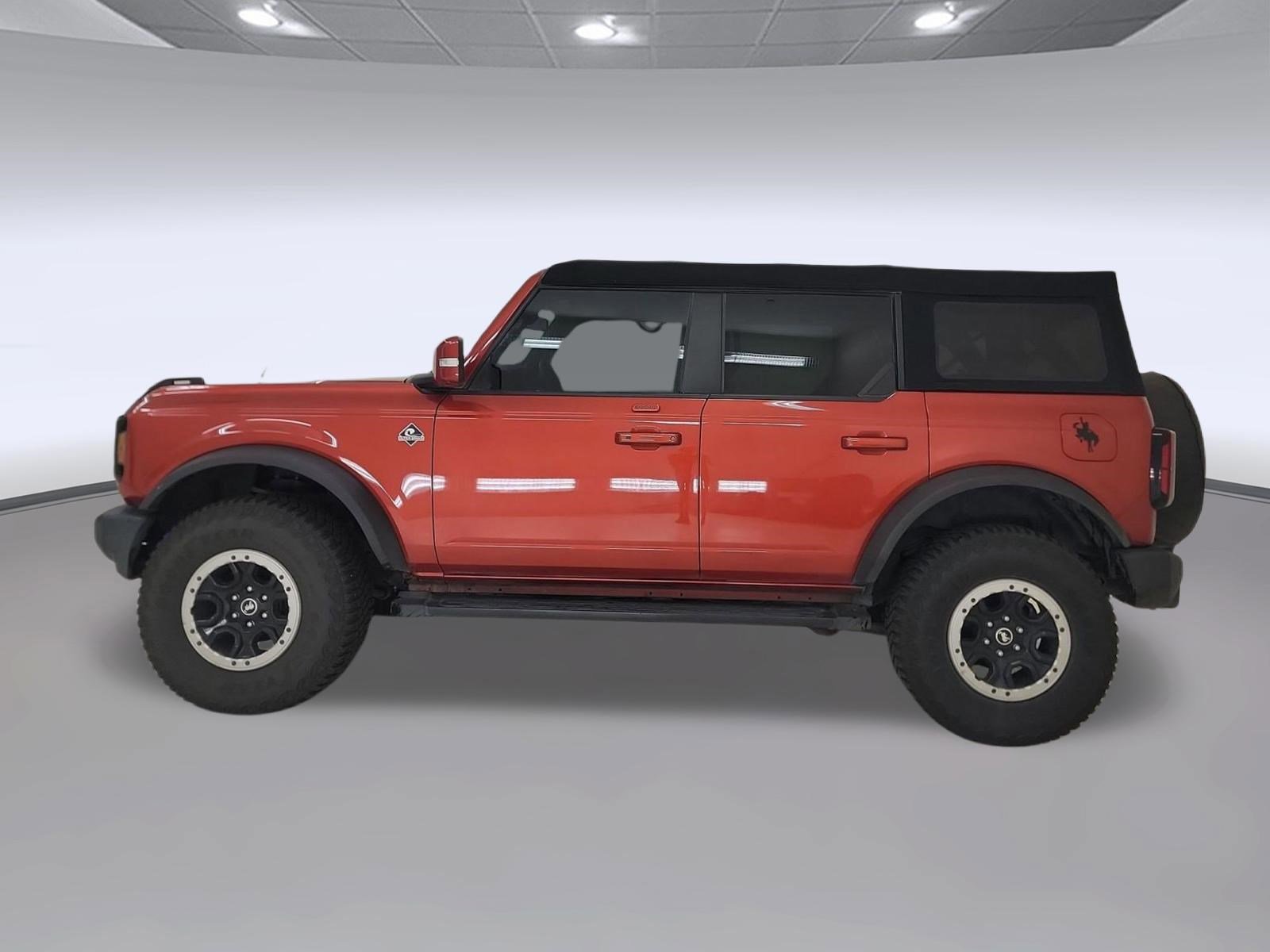 Certified 2022 Ford Bronco Outer Banks w/ Sasquatch Package image 2