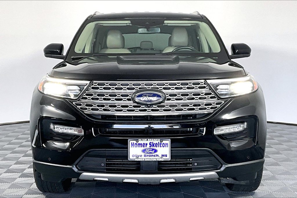 Certified 2023 Ford Explorer Limited AWD/4WD image 3