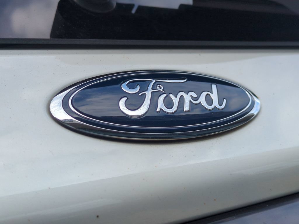 Certified 2025 Ford Explorer ST-Line w/ Premium Package AWD/4WD image 6