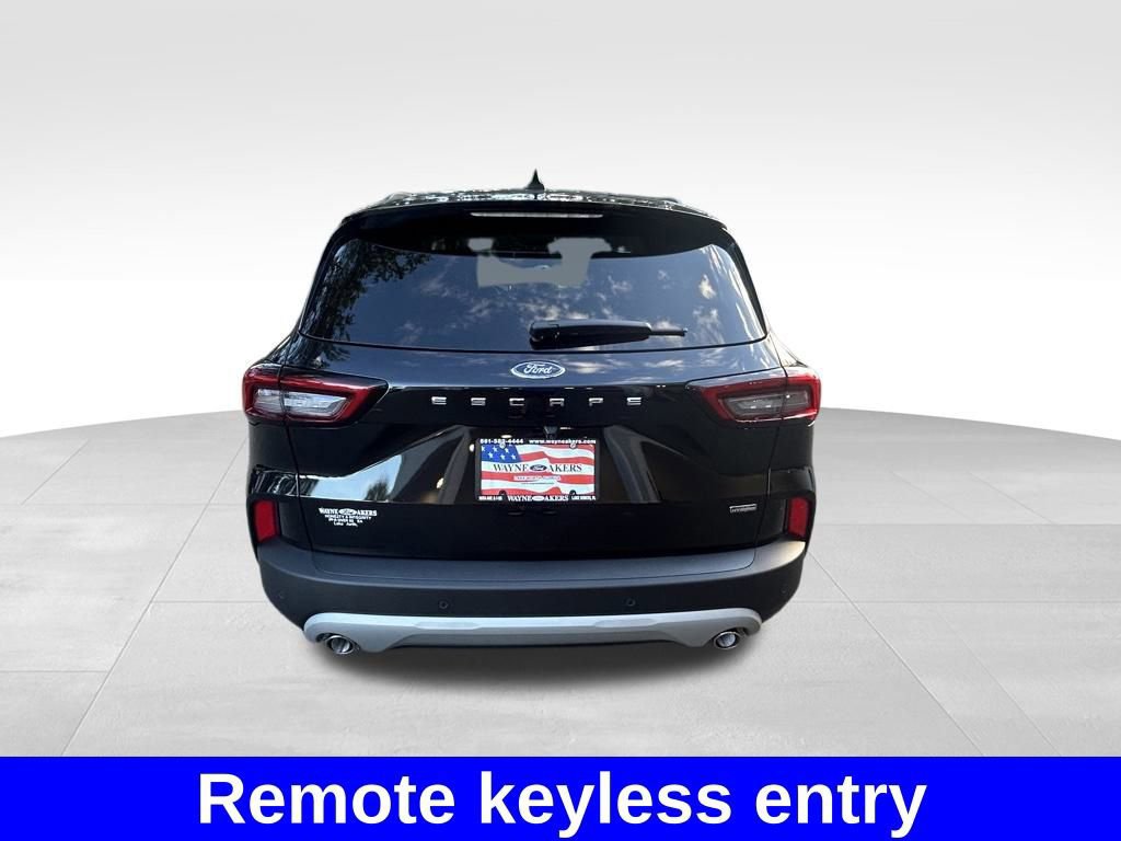 Certified 2024 Ford Escape SE FWD video 4